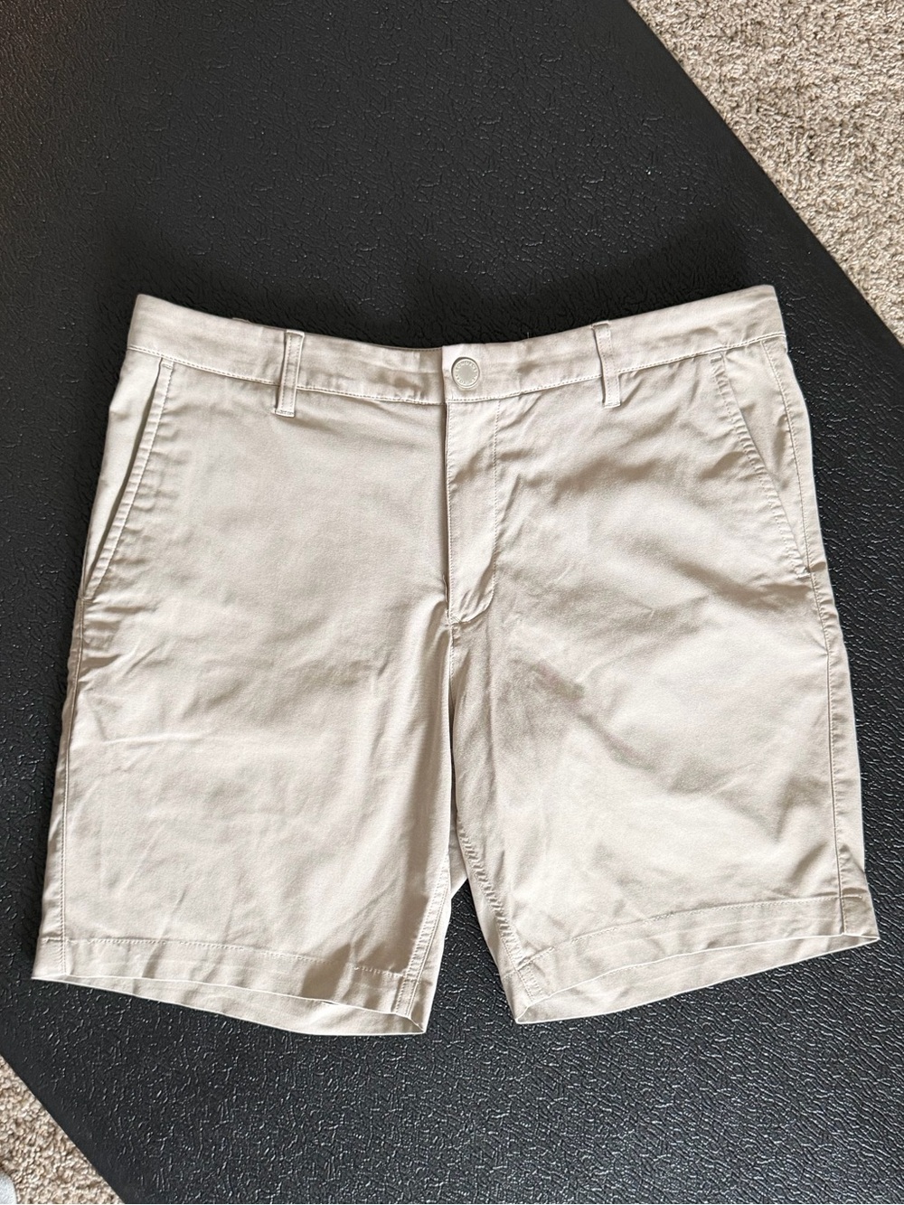 Bonobos Men’s Shorts Lightweight Golf Shorts in Khaki Tan Performance Size 33